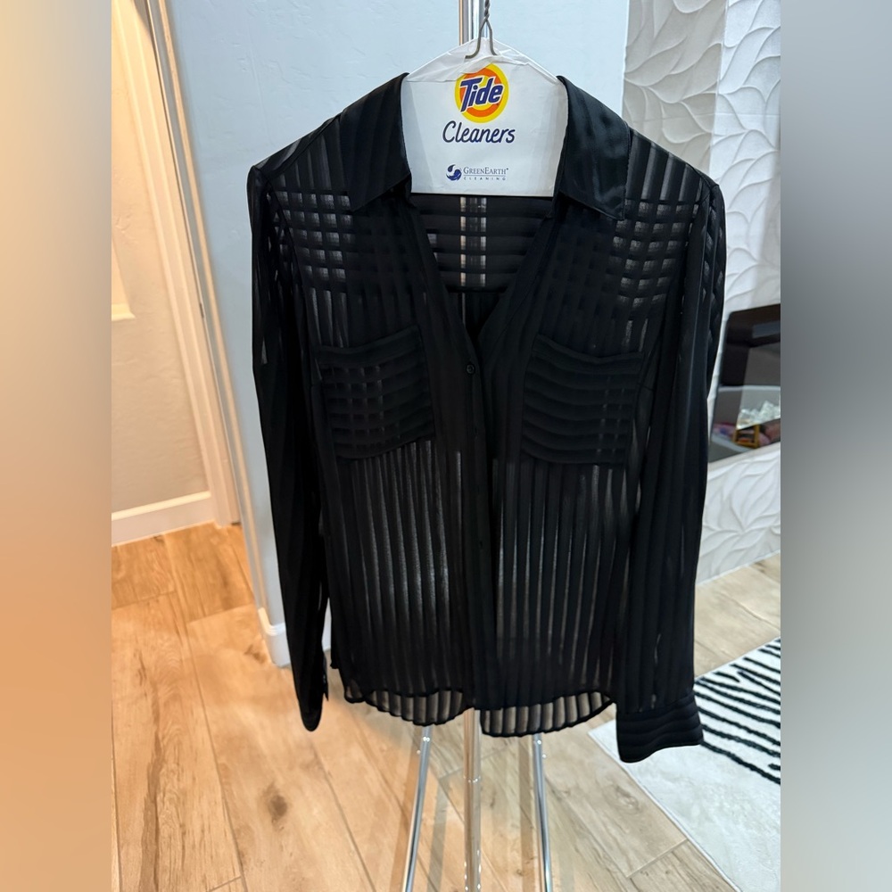 Sheer portfolio top